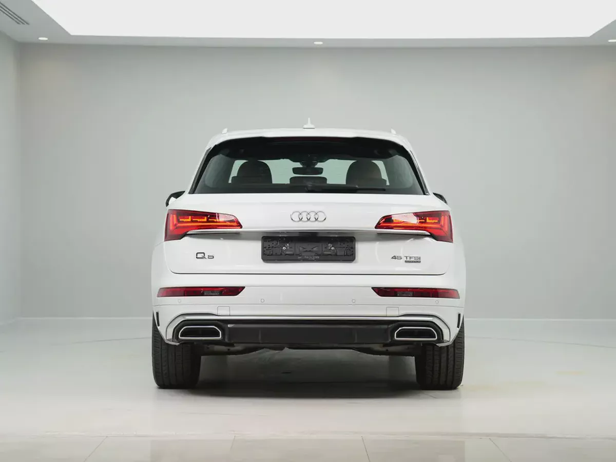 GCC specs LOW MILEAGE Audi Q5 S line Quattro-5-5