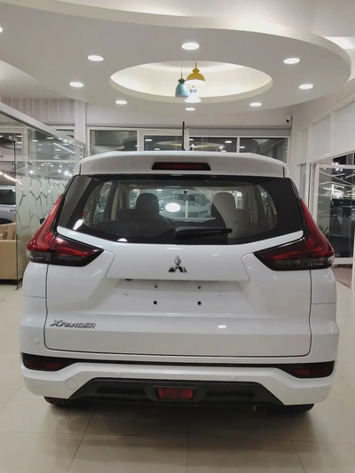 Mitsubishi Xpander GLS 2022 - GCC Specs - Excellent Condition-3