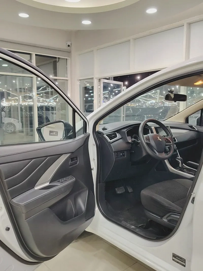 Mitsubishi Xpander GLS 2022 - GCC Specs - Excellent Condition-6