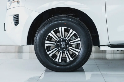 1 YEAR / 20,000 KM WARRANTY | 4.0 L | GCC | AED 2500-7
