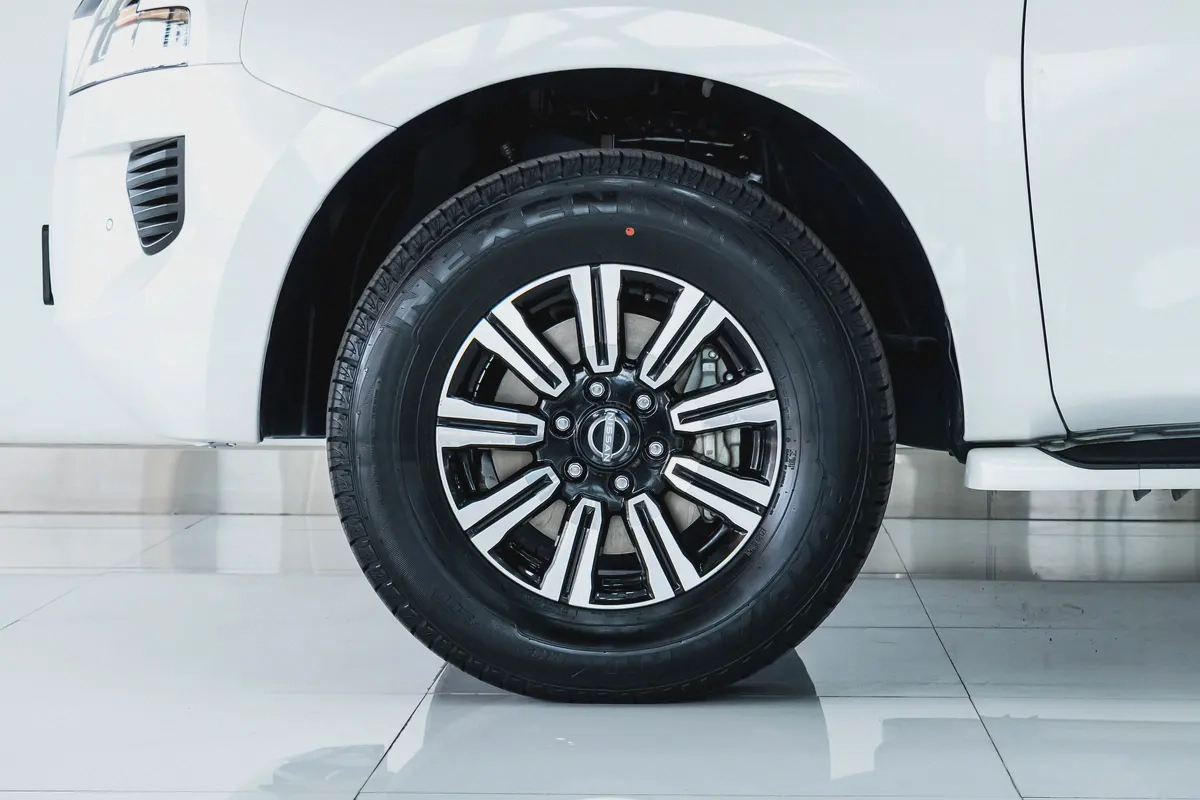 1 YEAR / 20,000 KM WARRANTY | 4.0 L | GCC | AED 2500