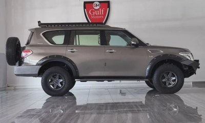 Nissan Patrol SE PLATINUM CITY SE PLATINUM 5.6L-8CYL CUSTOMIZED - EXCELLENT CONDITION-1