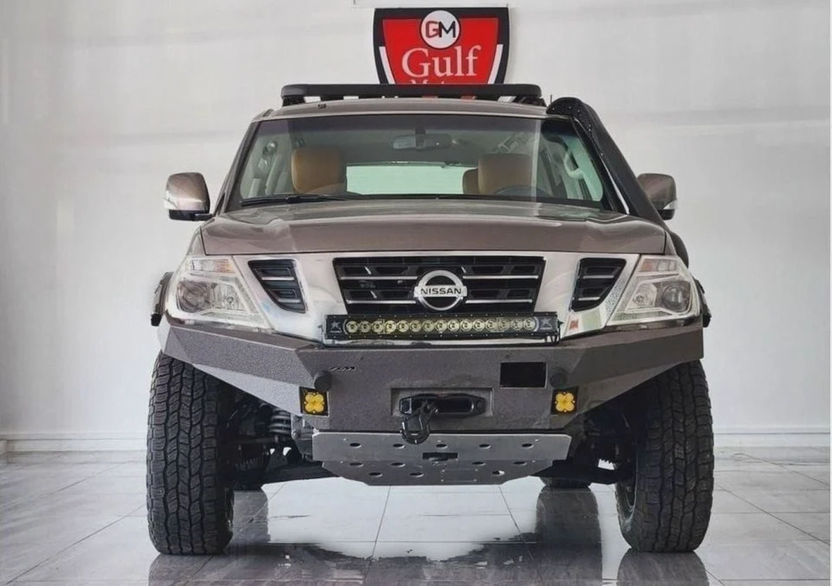 Nissan Patrol SE PLATINUM CITY SE PLATINUM 5.6L-8CYL CUSTOMIZED - EXCELLENT CONDITION