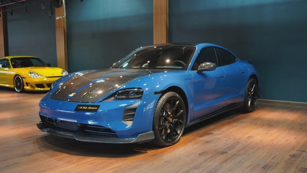 2022 Porsche Taycan GTS | Very Low Mileage 3k | Electric