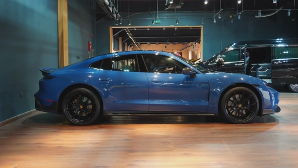 2022 Porsche Taycan GTS | Very Low Mileage 3k | Electric
