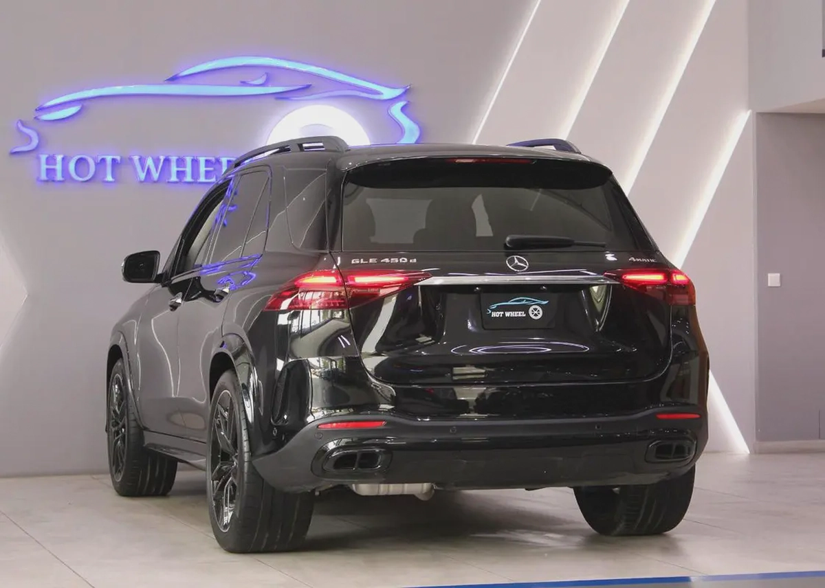 2024 - Mercedes-Benz GLE 450d - Diesel for 275,000.00 AED-4-4