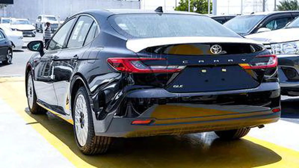 Toyota Camry GLE GCC Specs-8-8