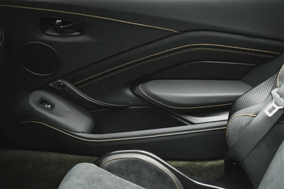 2023 ASTON MARTIN V12 VANTAGE-8