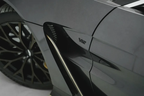 2023 ASTON MARTIN V12 VANTAGE
