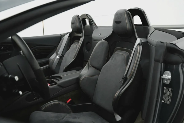 2023 ASTON MARTIN V12 VANTAGE
