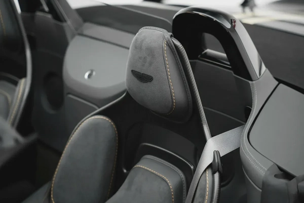 2023 ASTON MARTIN V12 VANTAGE