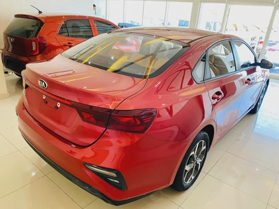 Kia Cerato GLS 2019 - GCC Specs - Excellent Condition-3