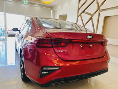 Kia Cerato GLS 2019 - GCC Specs - Excellent Condition-6