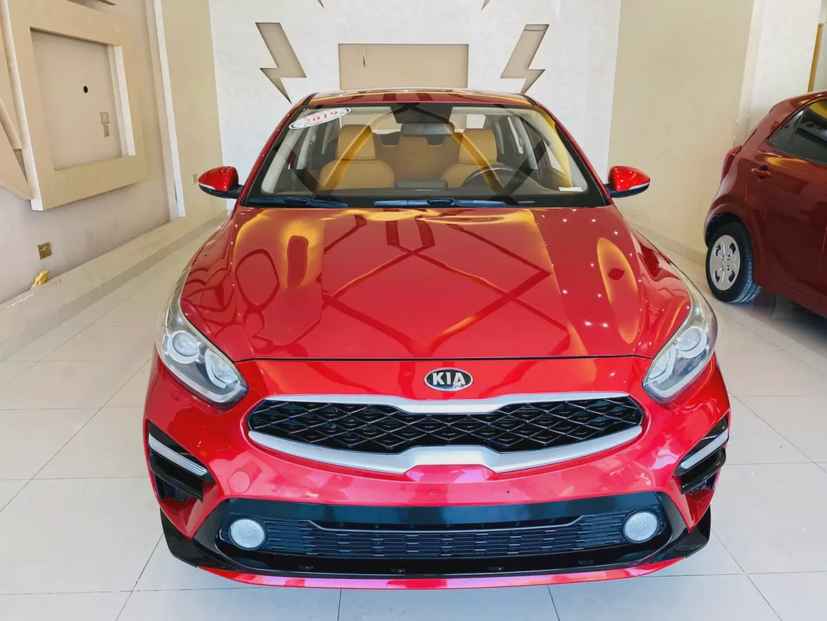 Kia Cerato GLS 2019 - GCC Specs - Excellent Condition-10-10