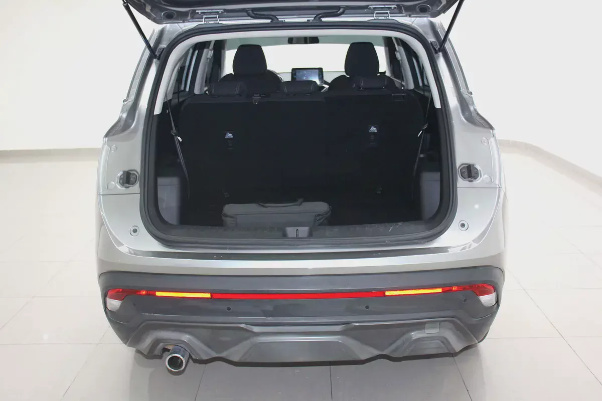 Chevrolet Captiva LS 2023 | GCC Specs | Pristine Condition-3-3