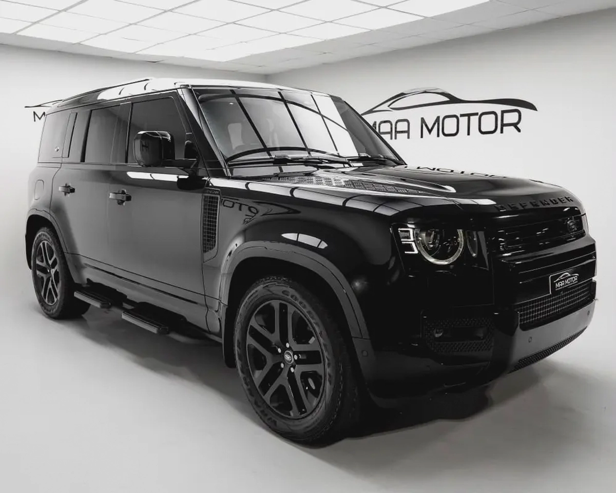 2024 Land Rover Defender 110 SE | GCC Specs | Brand New-2-2