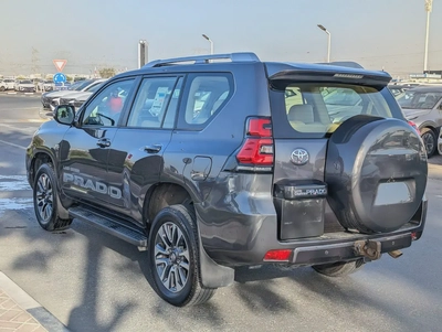 TOYOTA PRADO 2022 TXL TOP FULL OPTION GCC IN EXCELLENT CONDITION-13