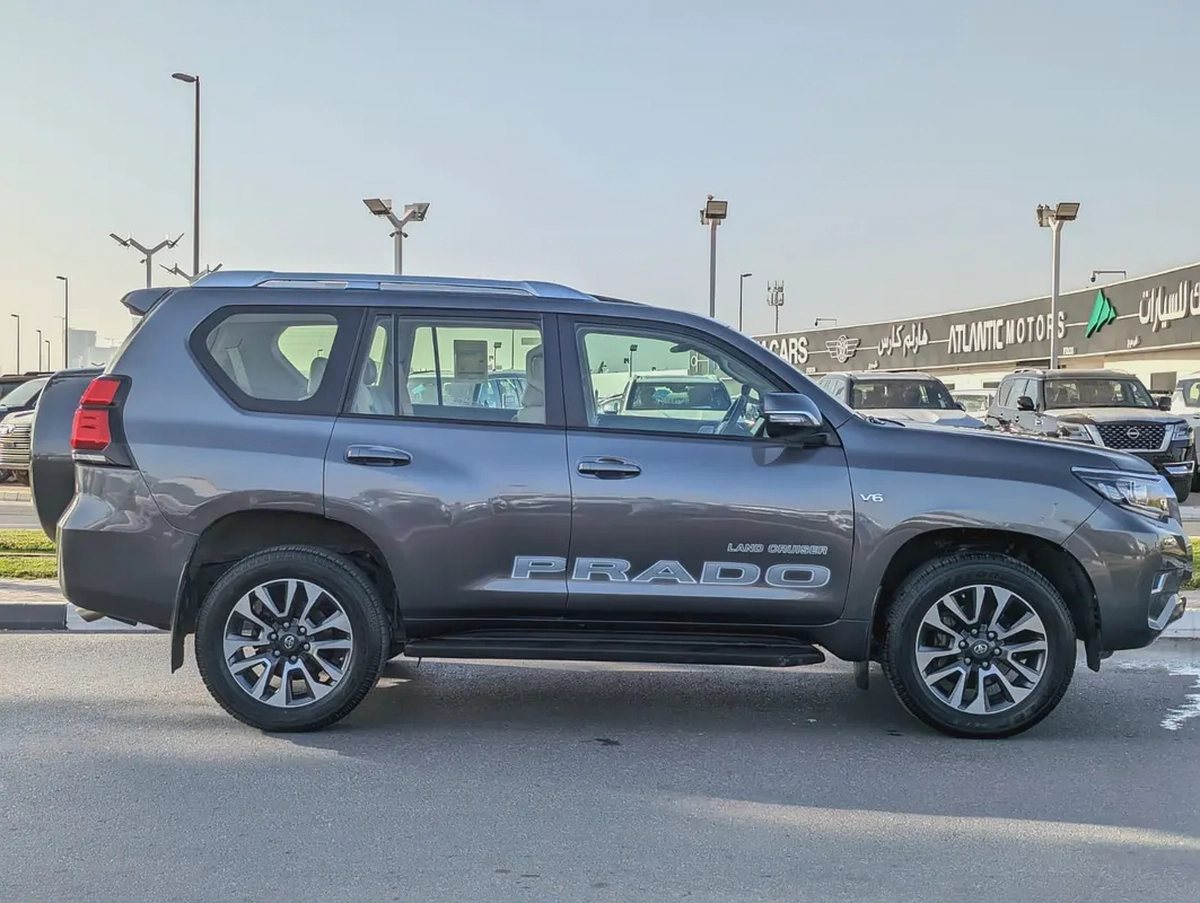 TOYOTA PRADO 2022 TXL TOP FULL OPTION GCC IN EXCELLENT CONDITION-16-16