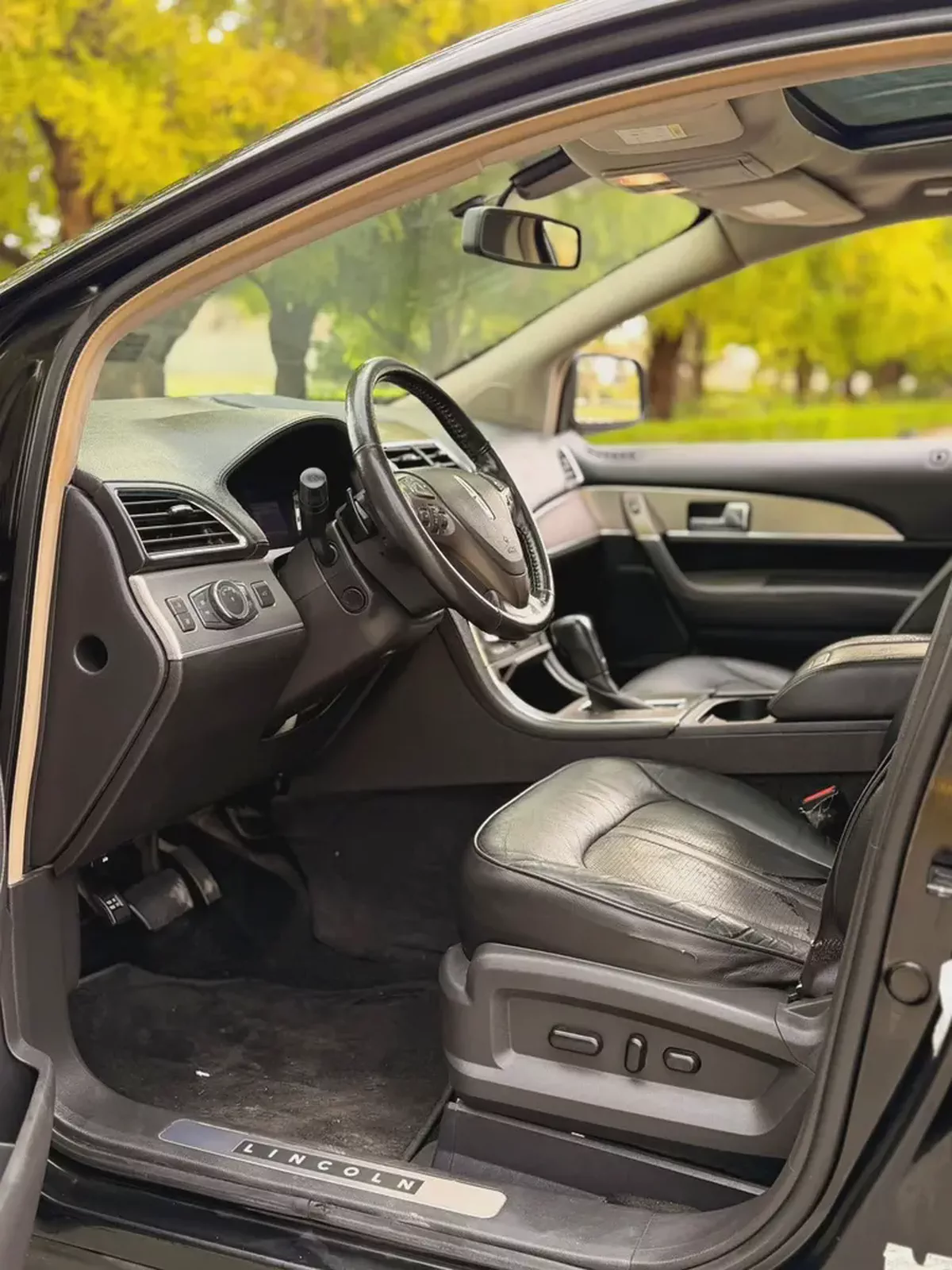 Lincoln MKX Titanium 2013 - GCC Specs - Well Maintained-10-10