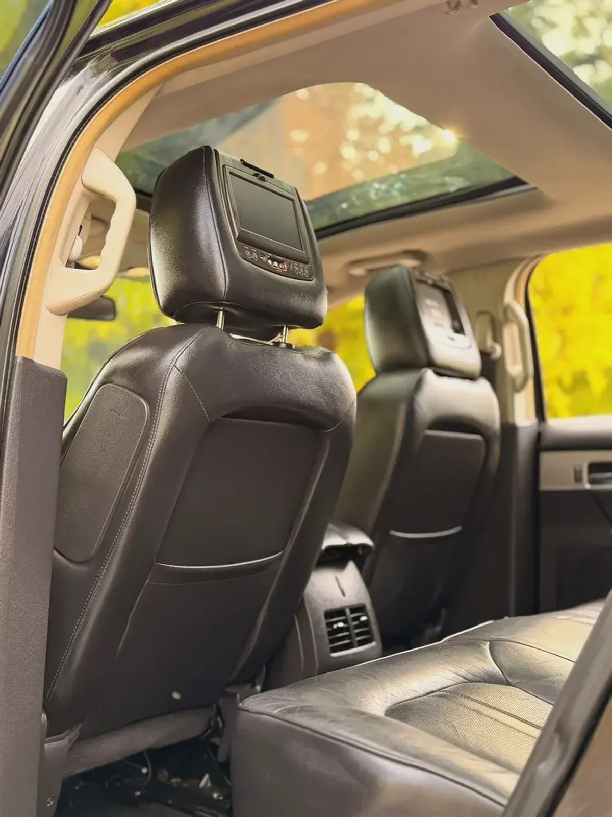 Lincoln MKX Titanium 2013 - GCC Specs - Well Maintained-13-13