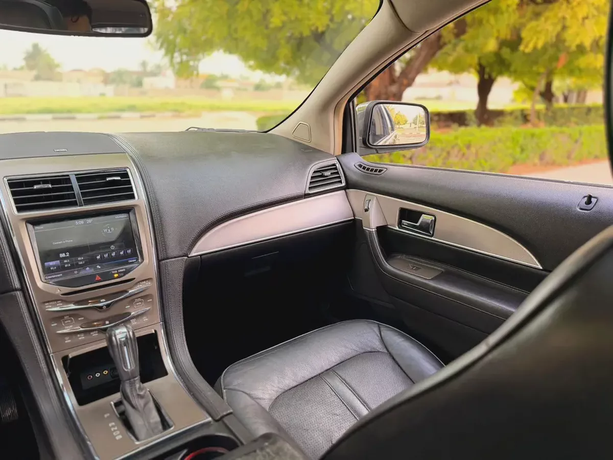 Lincoln MKX Titanium 2013 - GCC Specs - Well Maintained-7-7