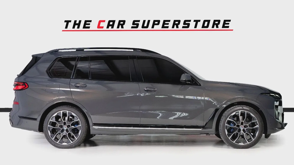 BMW X7 X-Drive 40i M Sport-GCC-BMW Warranty and Service Contract Until 01/2028- 1 Owner-7 Seats-8-8