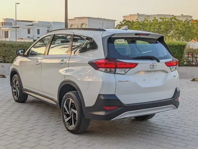 Toyota Rush 2022 GCC EX Prestine Condition Car Low KM Perfect Family 7 Seat SUV-14