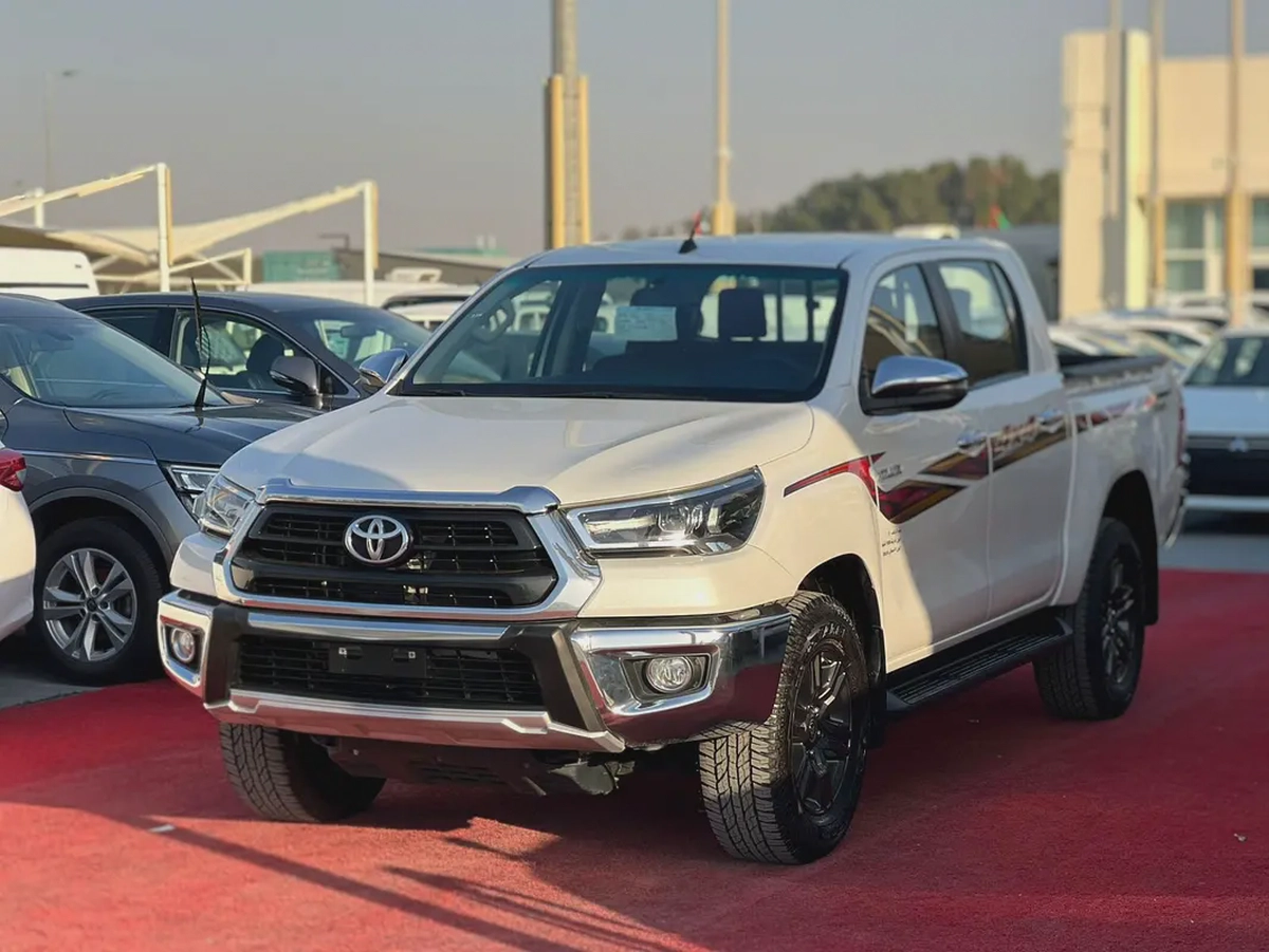 2025 | Toyota Hilux | 4X4 | Petrol | Full Automatic | GCC | Ref#936-2-2