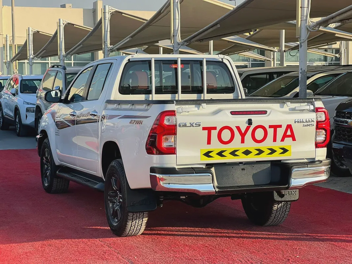 2025 | Toyota Hilux | 4X4 | Petrol | Full Automatic | GCC | Ref#936-3-3