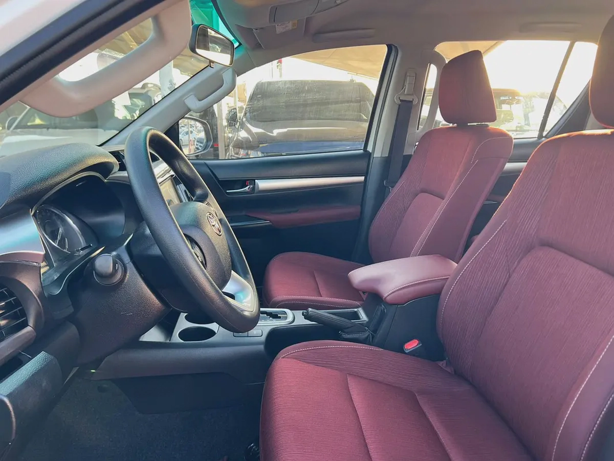 2025 | Toyota Hilux | 4X4 | Petrol | Full Automatic | GCC | Ref#936-8-8