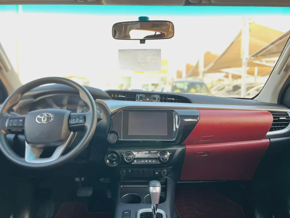 2025 | Toyota Hilux | 4X4 | Petrol | Full Automatic | GCC | Ref#936-13-13