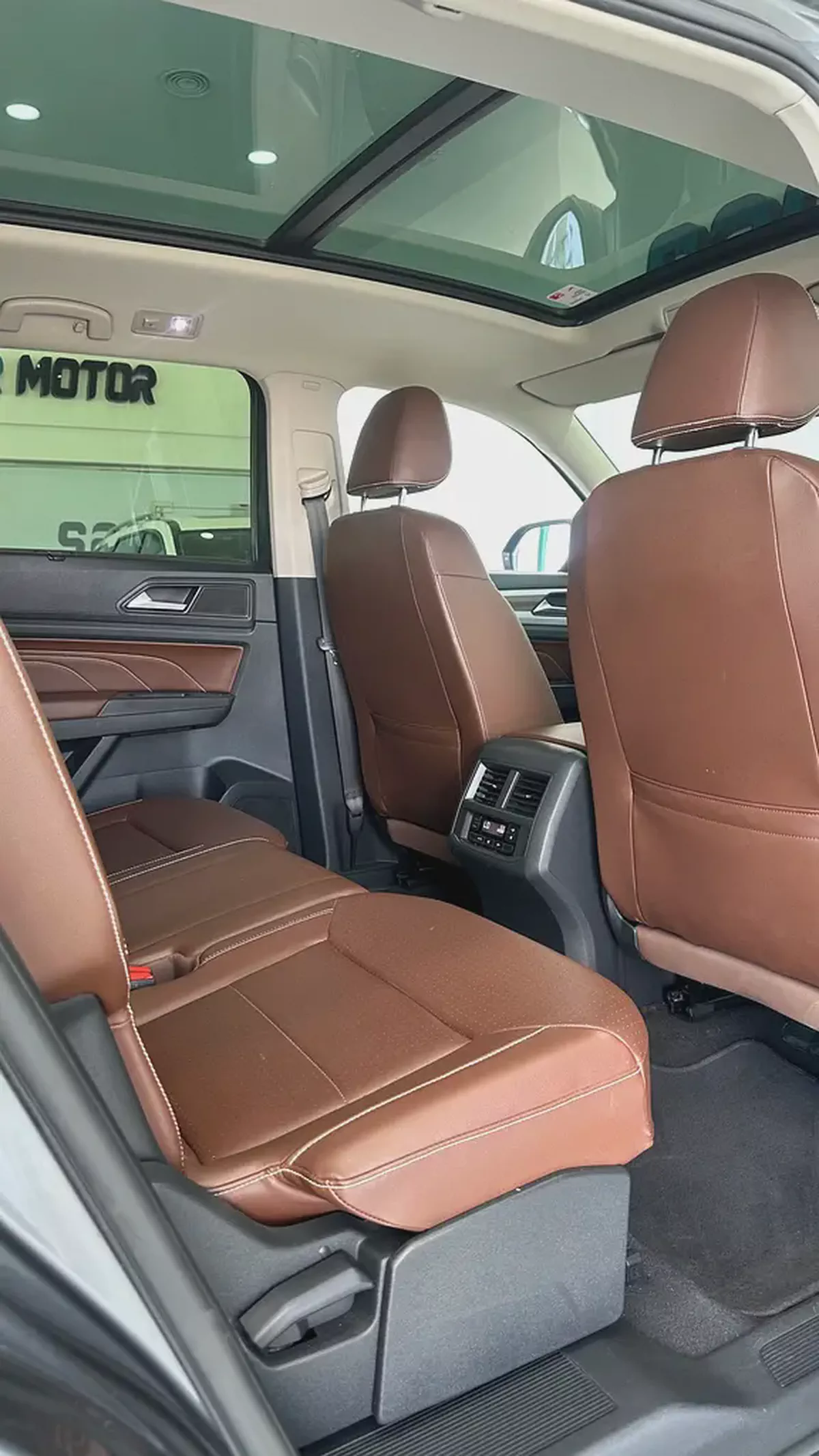 Pristine 2021 Volkswagen Teramont SEL | GCC Specs | Low Mileage-15-15