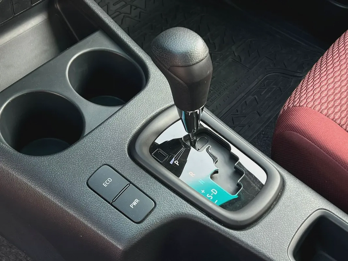 2024 | Toyota Hilux | Diesel | 4X4 | Full Automatic | Ref#874-15-15