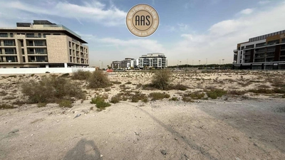 land available for in prime location in al medan-1