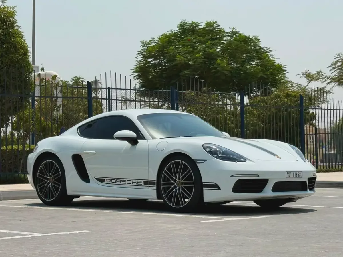 2025 Porsche 718 Cayman -Excellent Condition-Less Kilometer Driven-Bank Finance Available-2-2