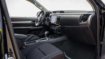 Toyota Hilux  2.4L Diesel AT 4x4 Full Option 2025-7