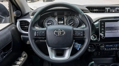 Toyota Hilux  2.4L Diesel AT 4x4 Full Option 2025-5