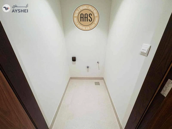 BURJ KHALIFA VIEW || BRAND NEW 2BHK || PARKING