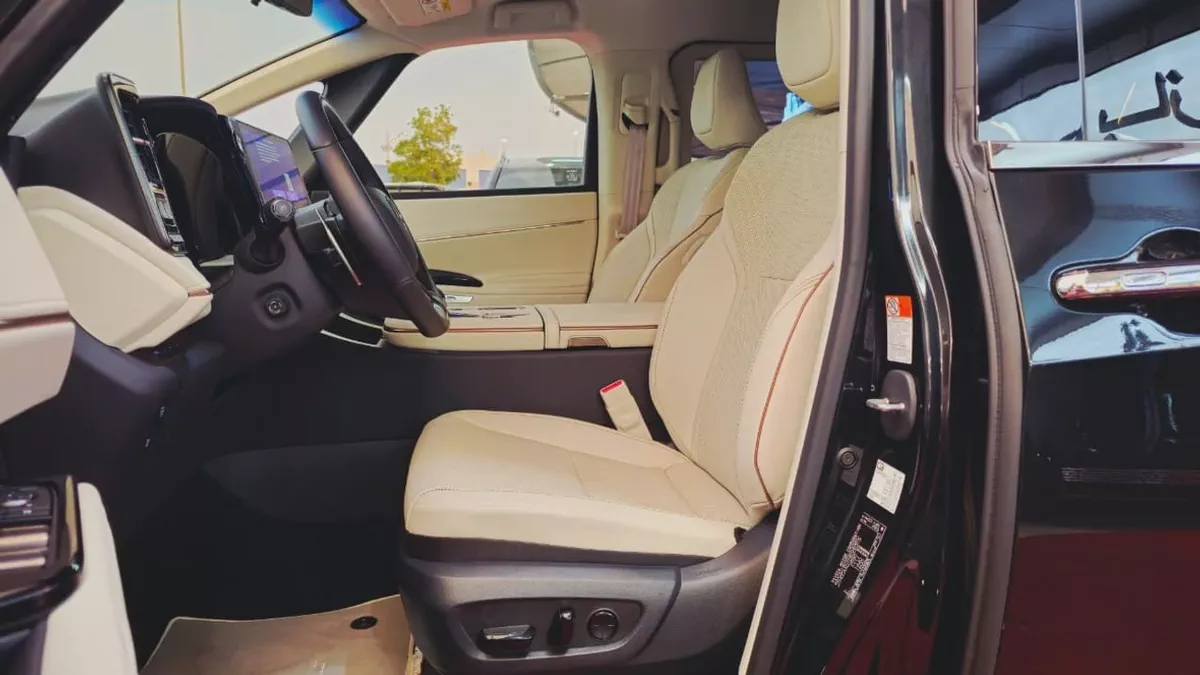 Lexus LM 350h STANDARD-2-2