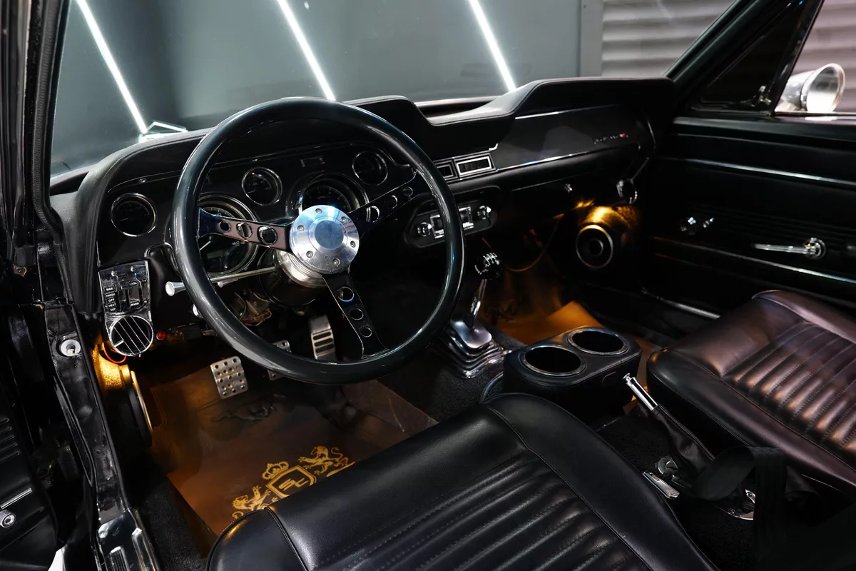 Ford Mustang Fastback 1967-4-4