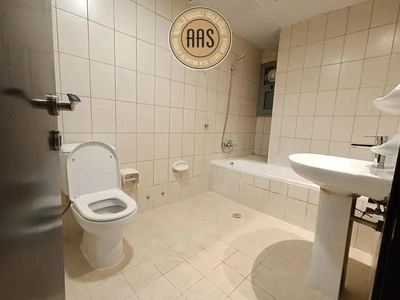 Very Spacious 2Bhk Living available in 68000-15