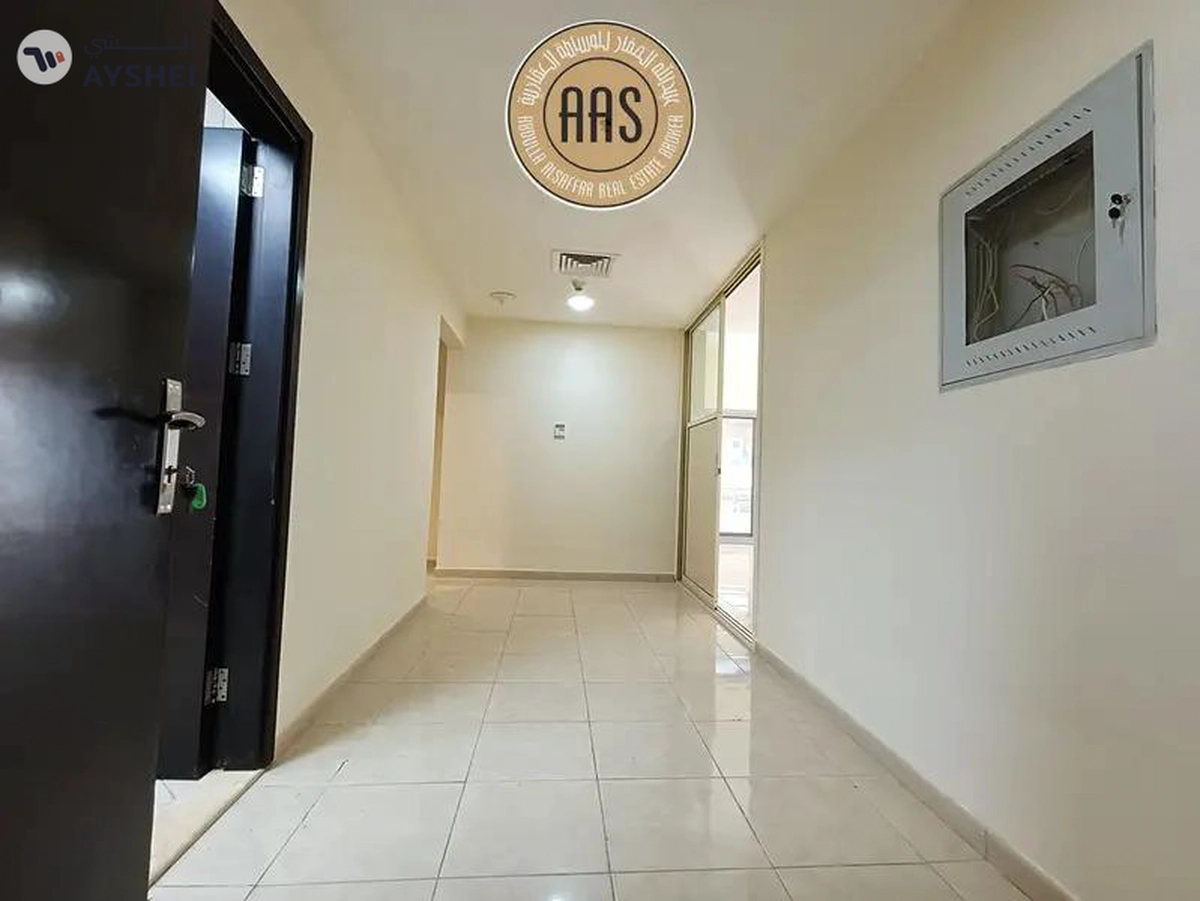 Very Spacious 2Bhk Living available in 68000-13-13