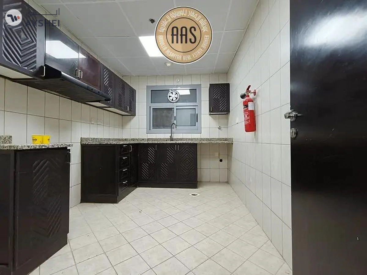 Very Spacious 2Bhk Living available in 68000-5-5