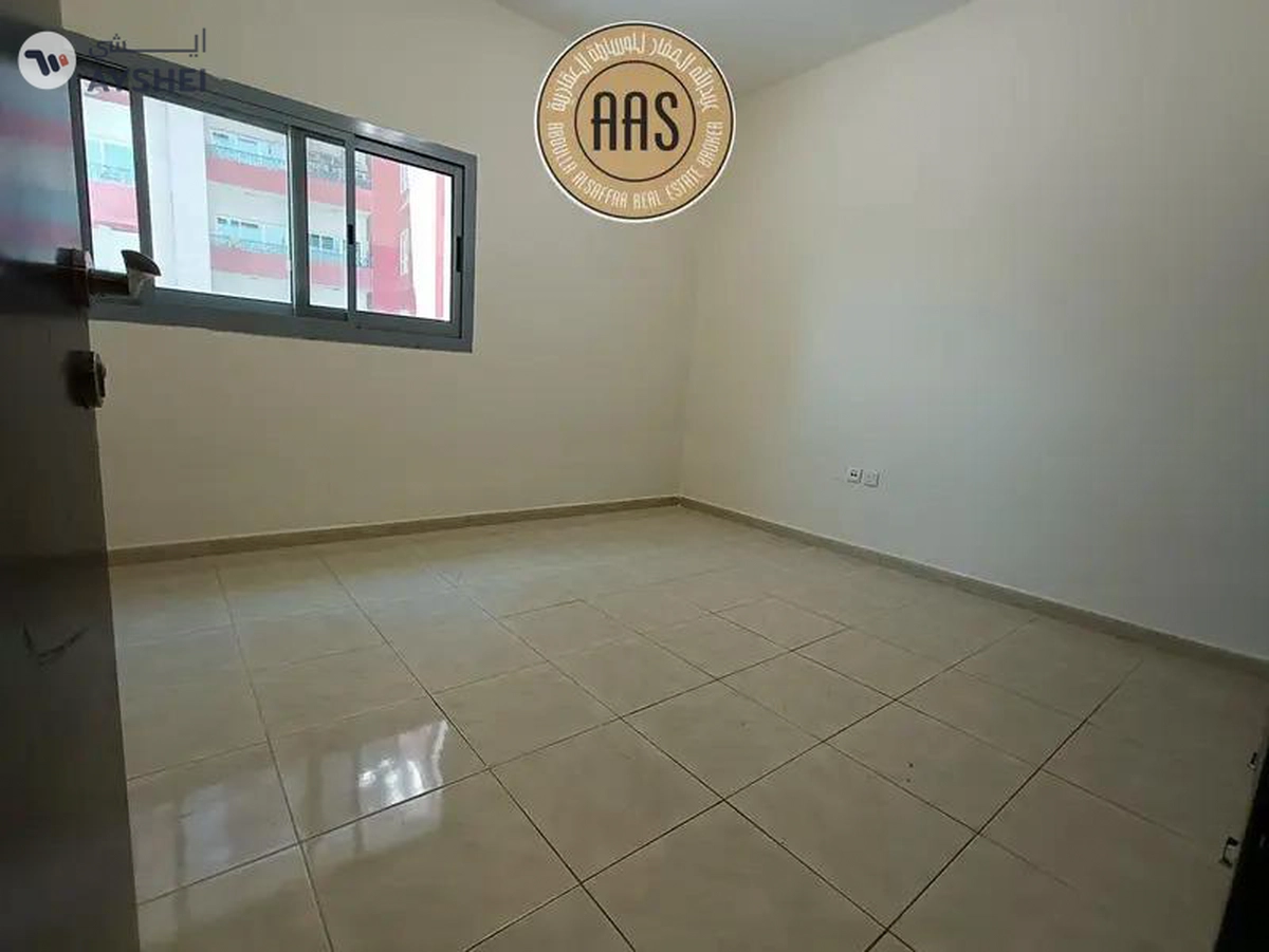 Very Spacious 2Bhk Living available in 68000-6-6