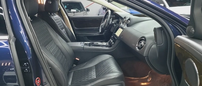 Jaguar XJ 2019 Luxury GCC XJ 50 Rear Entertainment Warranty and Finance-13