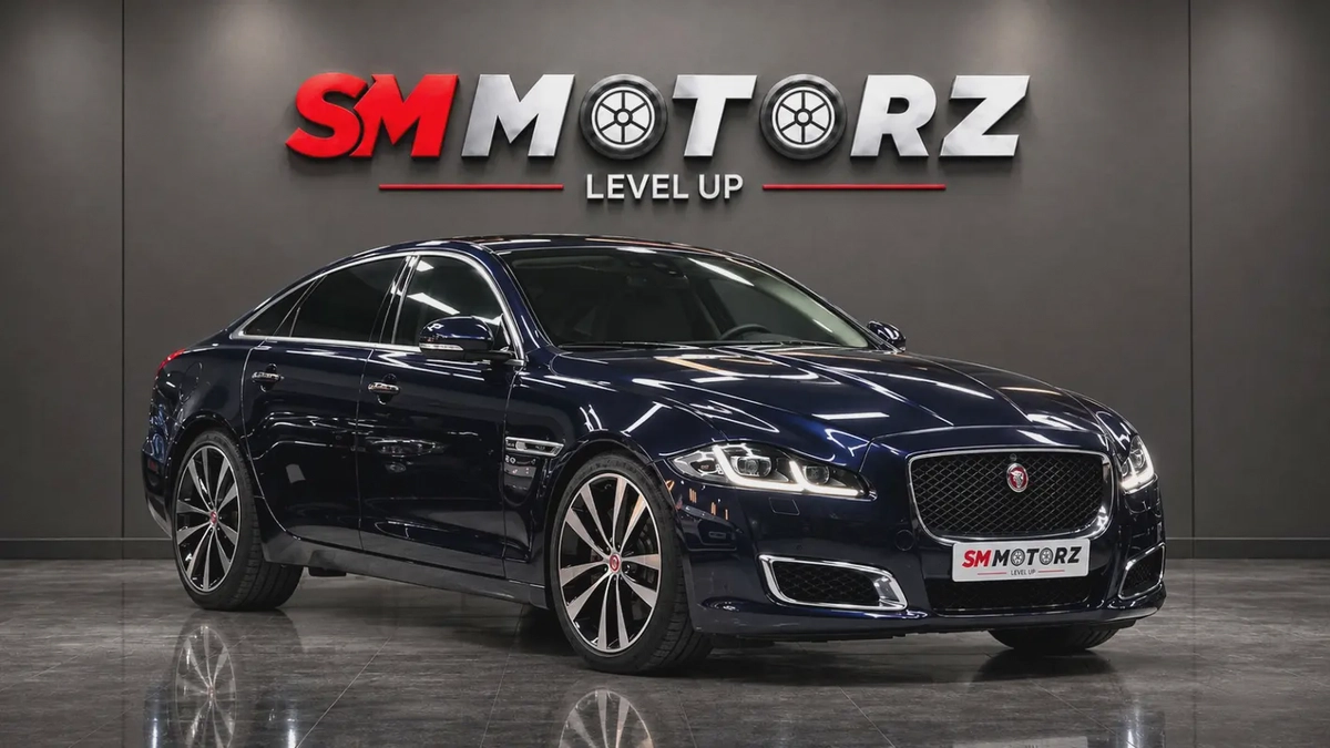 Jaguar XJ 2019 Luxury GCC XJ 50 Rear Entertainment Warranty and Finance-3-3