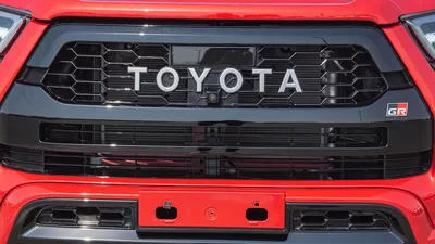 2026 Toyota Hilux-8