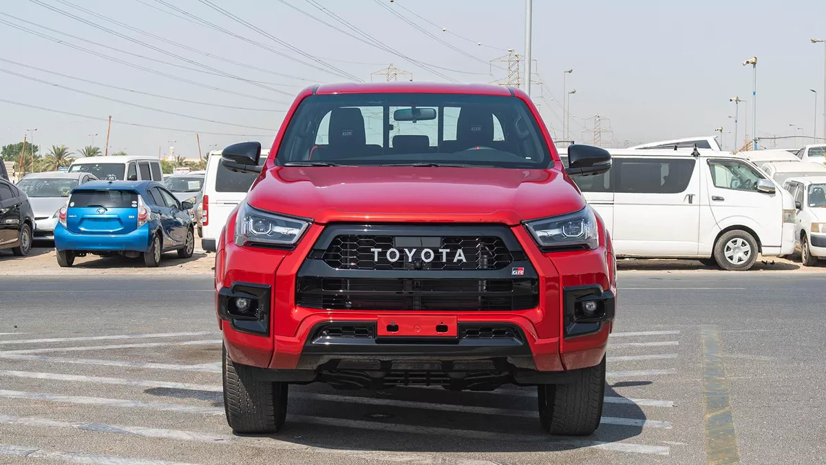 2026 Toyota Hilux-7-7