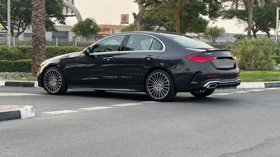 Mercedes-Benz C 200 Premium Plus 2025 GCC DEALER WARRANTY-1