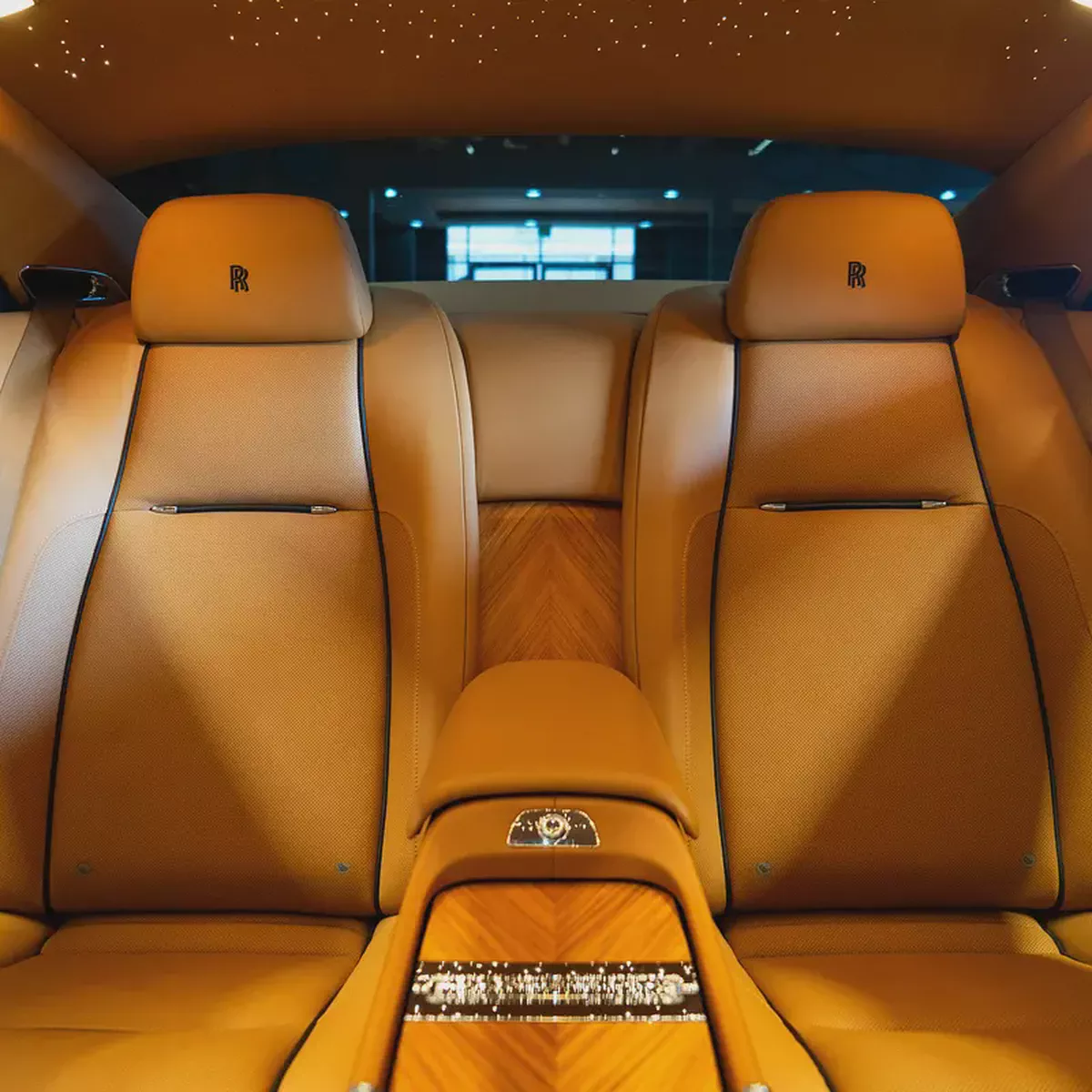 339,950 CASH  • Rolls-Royce Wraith  • 1 Year Warranty-17-17